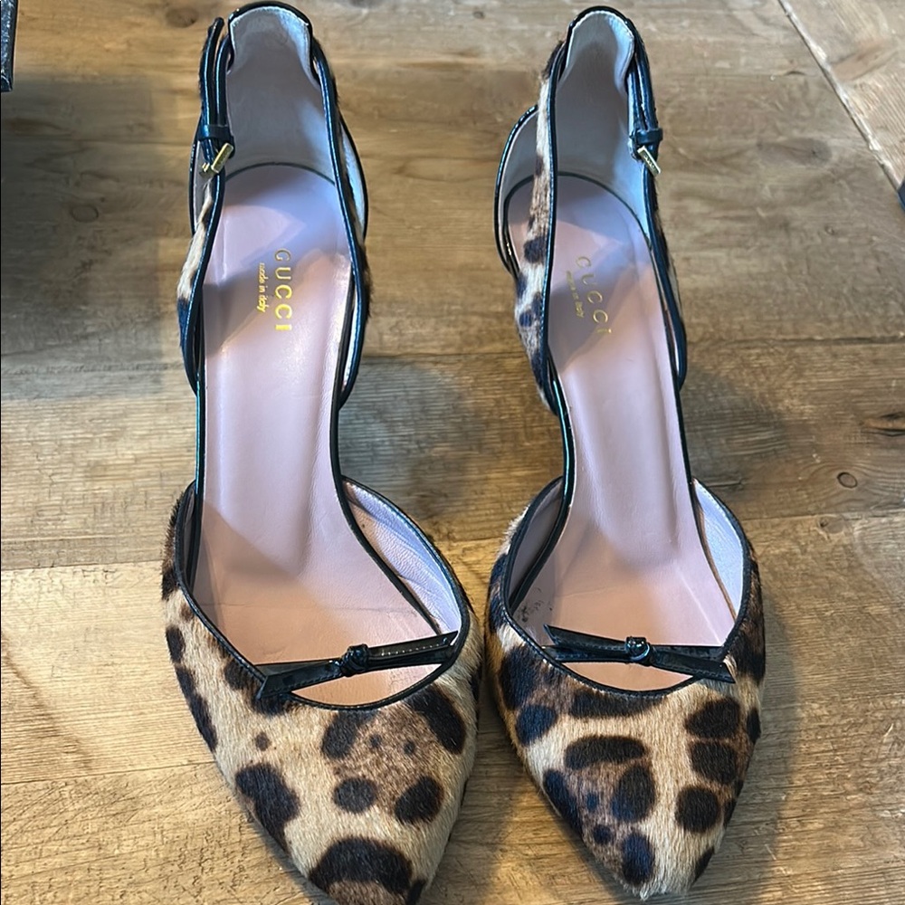 Gucci Brown and Black Heels with Leopard Print